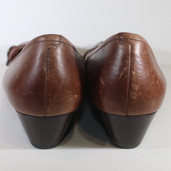 JESSICA SIMPSON Brown Distressed Leather Wedge 7 - Picture 4 of 9